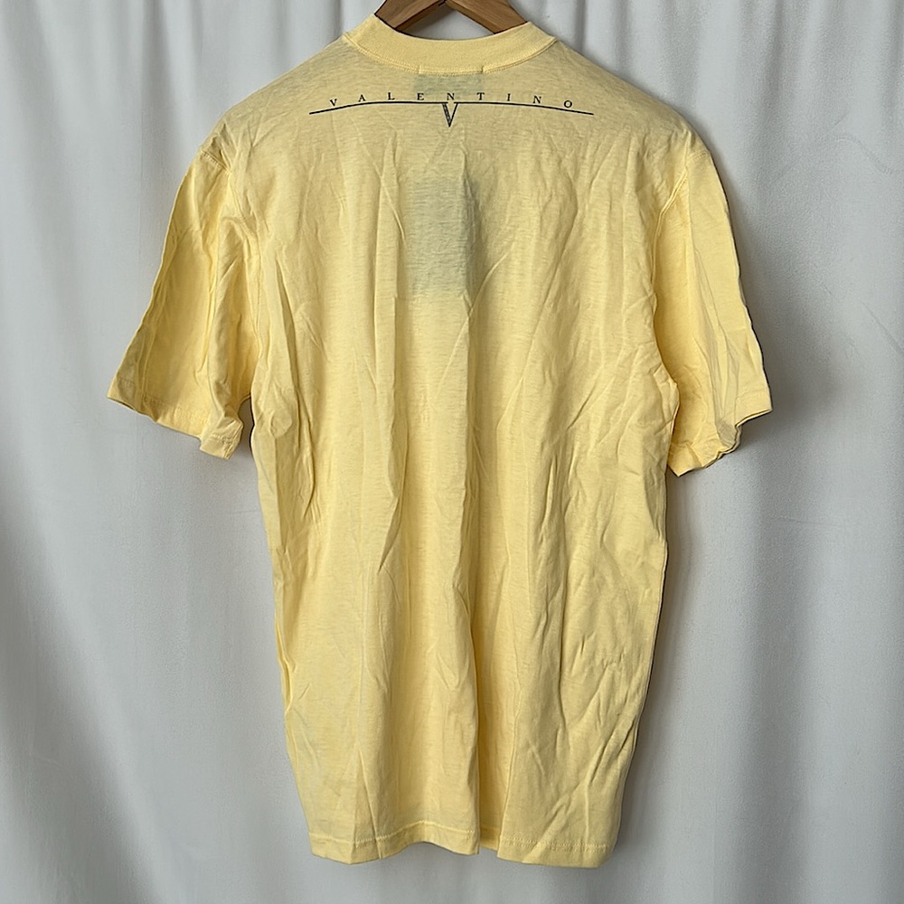 Valentino Jeans NWT Logo Yellow Short Sleeve T-shirt Top **Size 50/L** - Picture 2 of 6